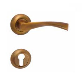 GALAXY-surolt-bronz-rozettas-kilincsgarnitura